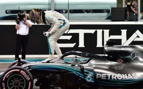 Gp Abu Dhabi: Hamilton chiude la stagione con l’undicesima pole