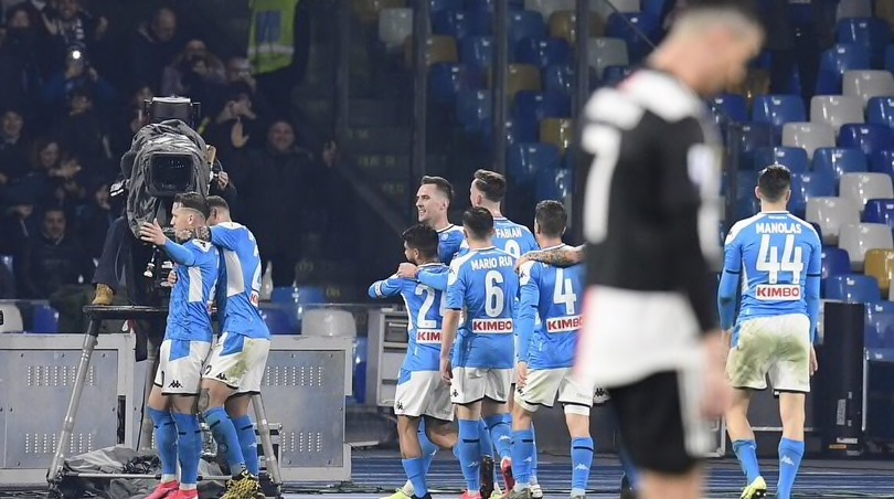 Napoli-Juventus 2-1: Zielinski e Insigne schiantano Sarri