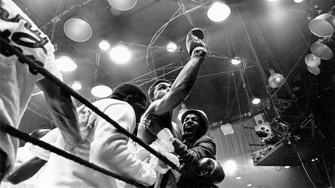 il 25 febbraio del 1964 Muhammad Alì diventa Campione del Mondo