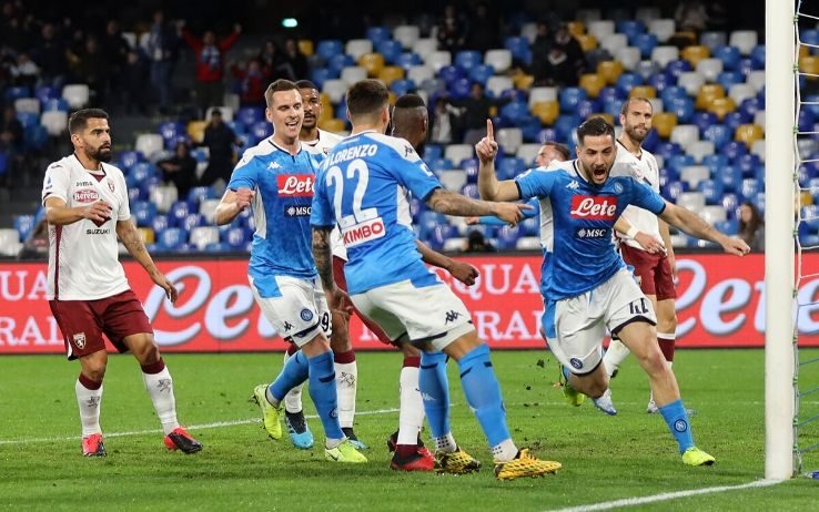 Napoli-Torino 2-1, la difesa fa volare Gattuso