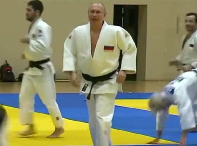 La Federazione di Judo rimuove i titoli di Putin